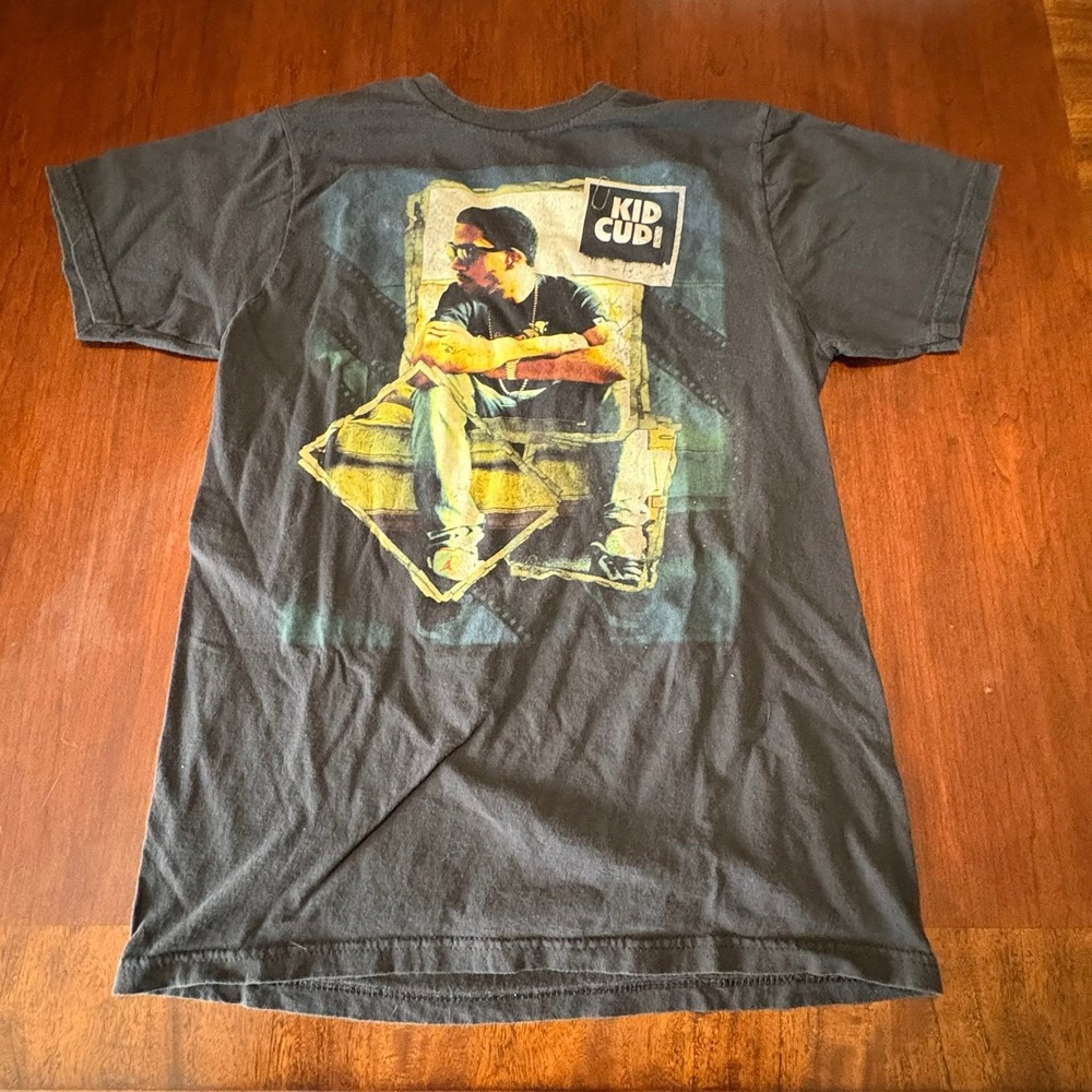 Kid Cudi Graphic Tee —‎ "Man on the Moon" Style — Bay Island Tag — Size M